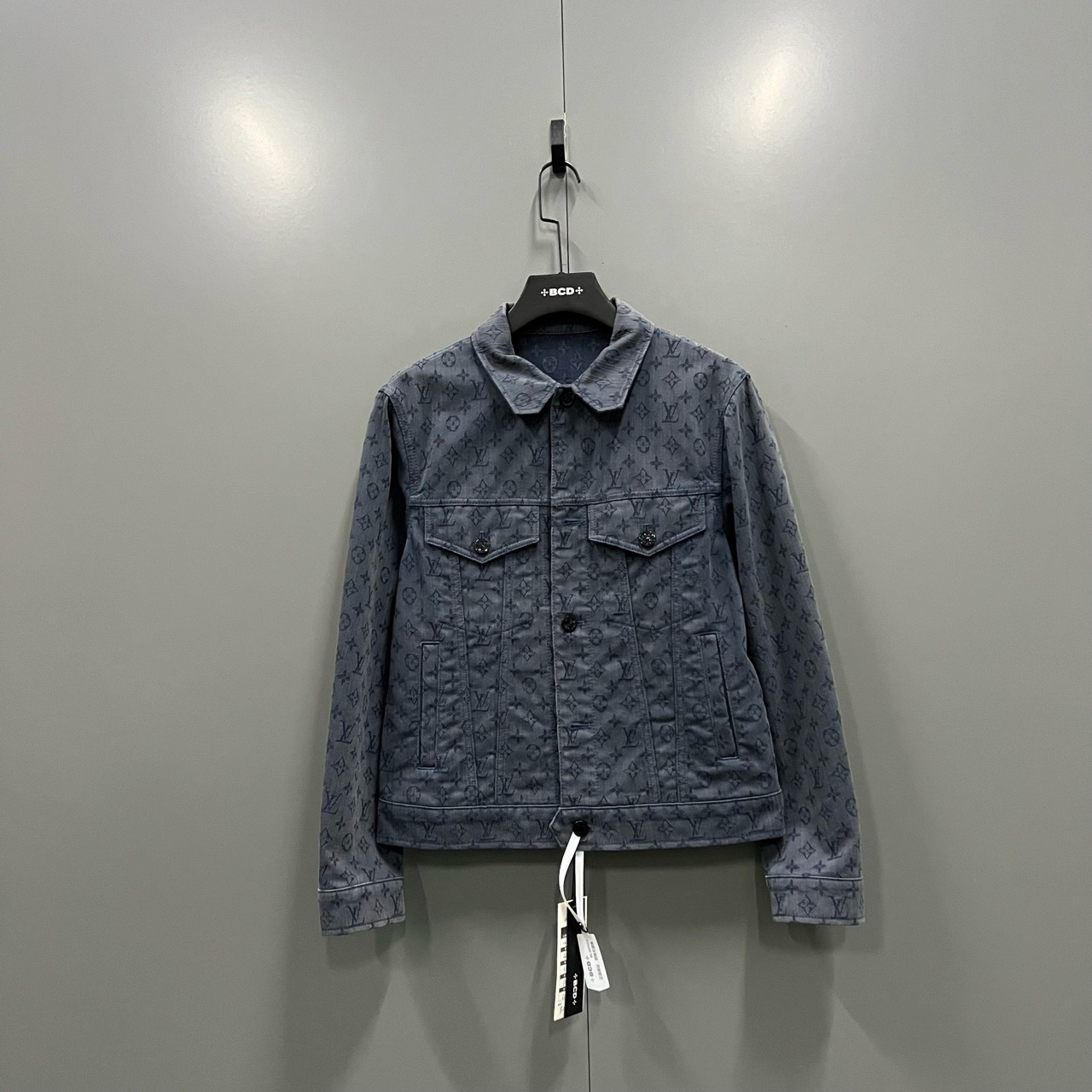 95新 LouisVuitton/路易威登 q311 藏青色老花牛仔外套 44码bc007