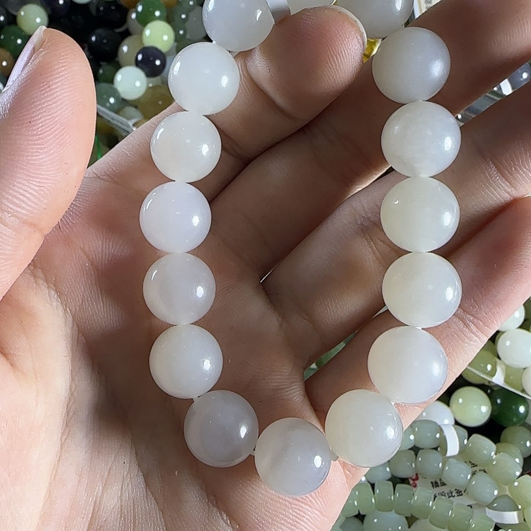 和田玉手链未镶嵌85