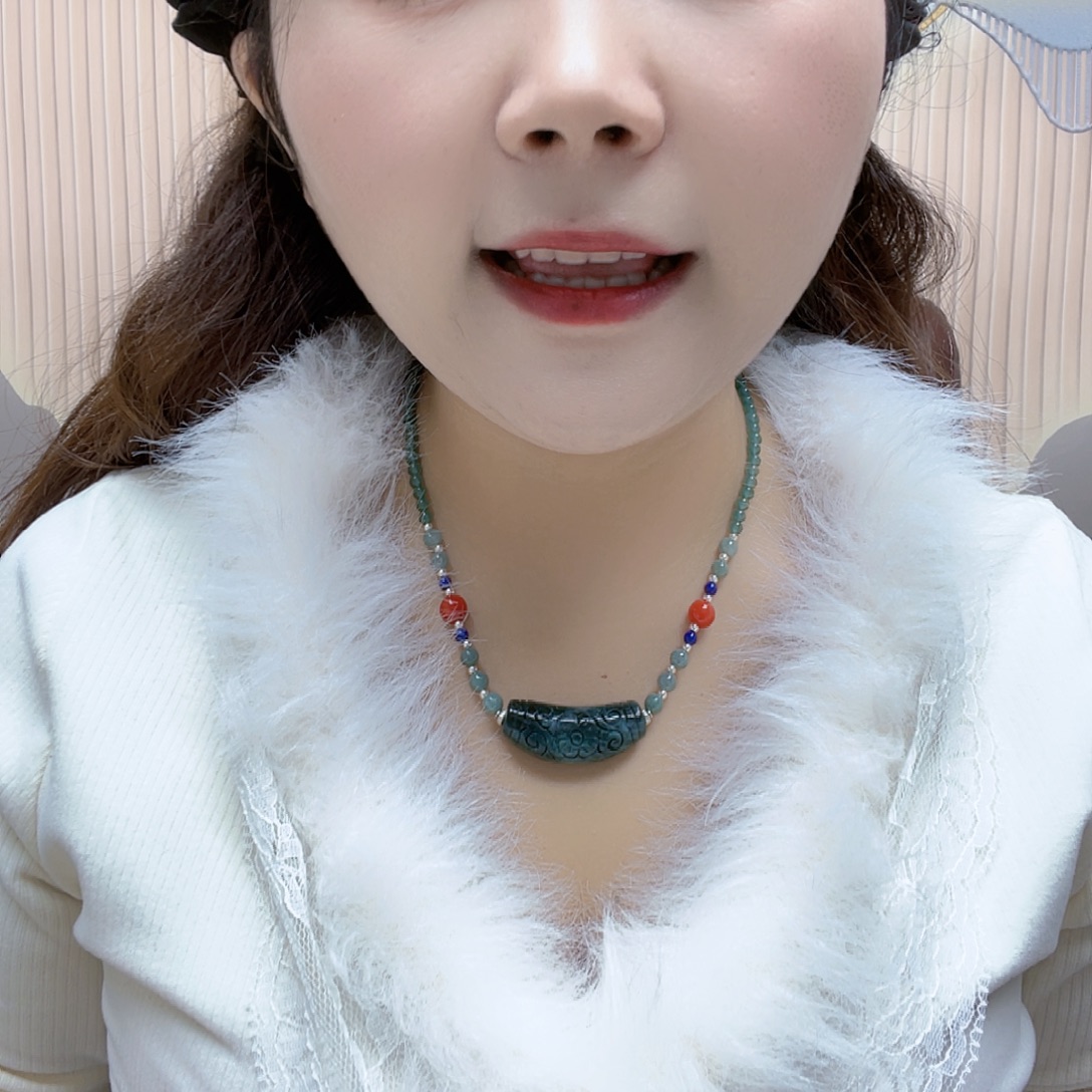 翡翠未镶嵌颈饰项链