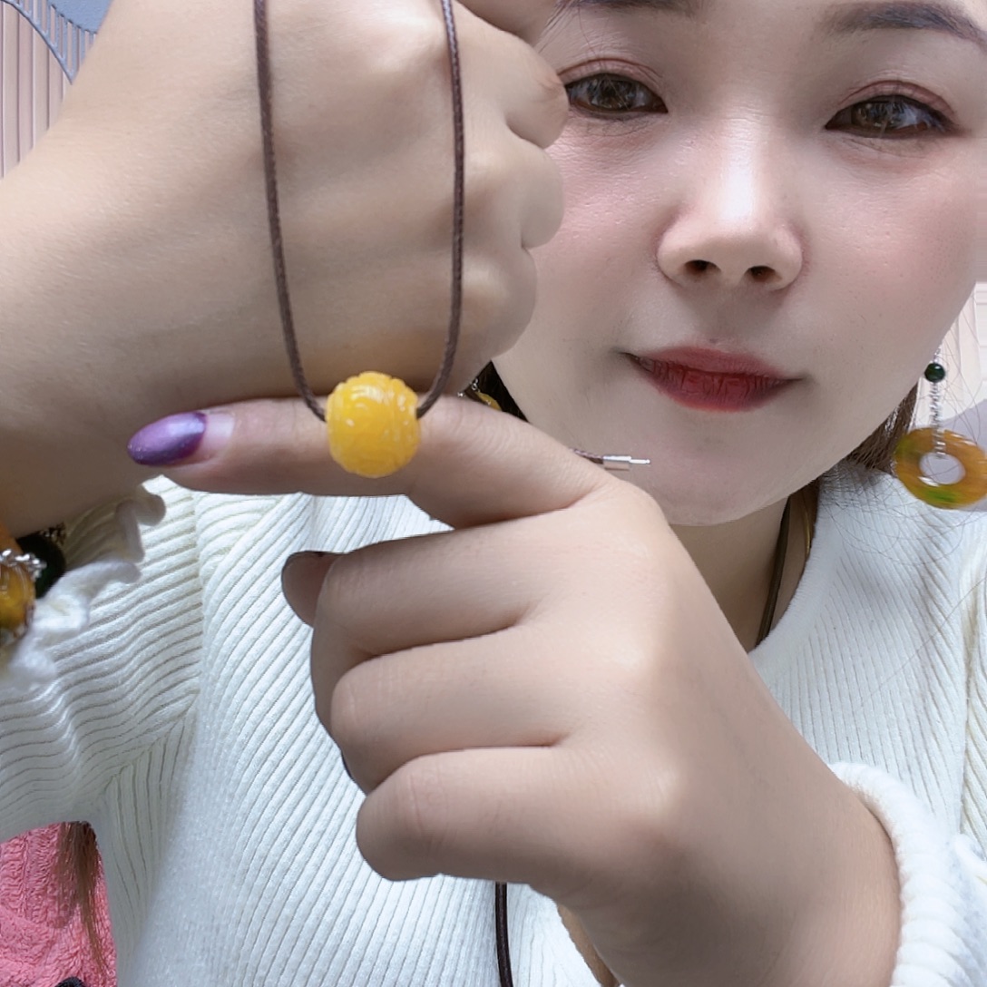 翡翠未镶嵌颈饰项链