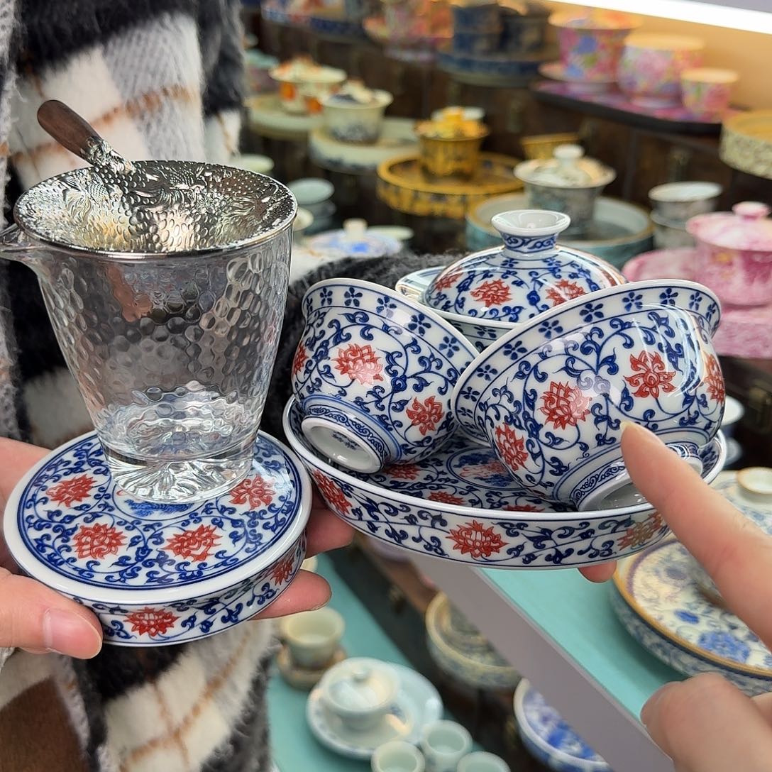 祝我们成为更好的人