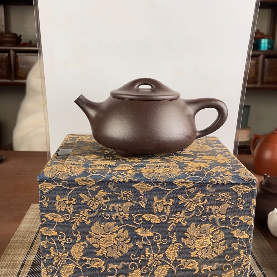 紫砂茶壶宜兴紫砂工艺美术精品