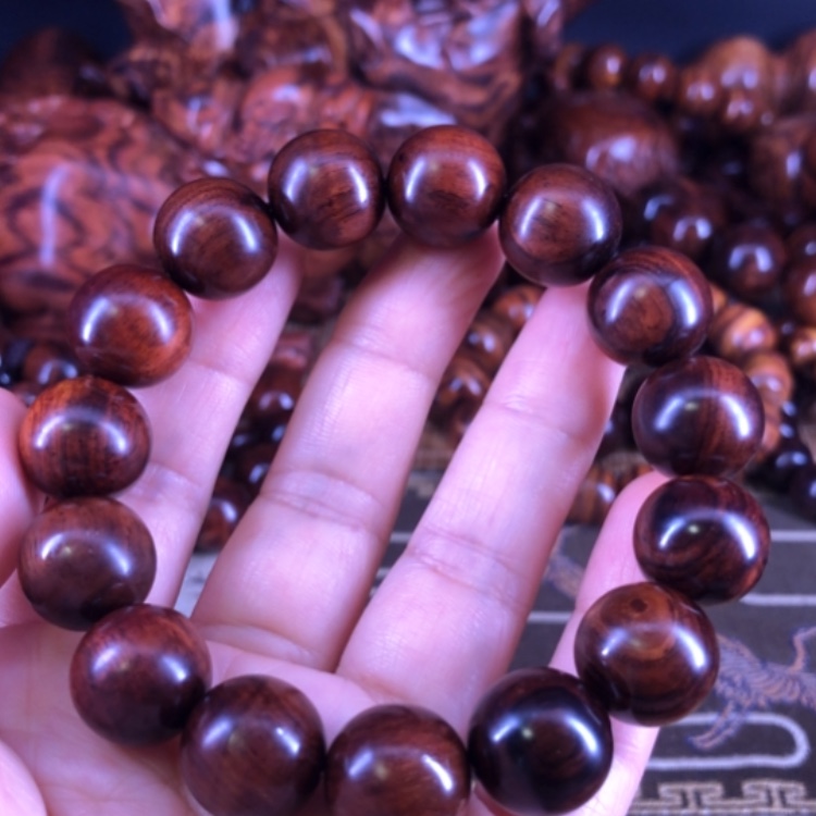 【闪购商品】黄花梨/降香黄檀手串/手链W****?