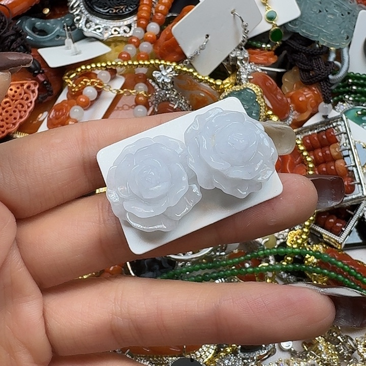 广***照翡翠未镶嵌颈饰翡翠