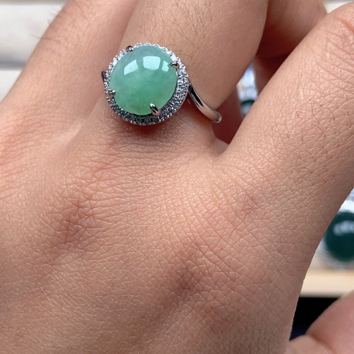 翡翠未镶嵌戒指戒指