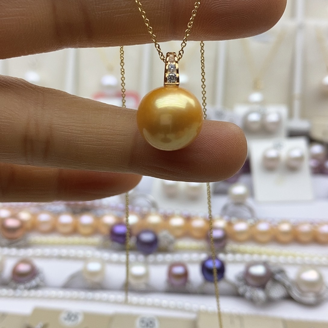 淡水珍珠吊坠(赠链)银S925镶嵌