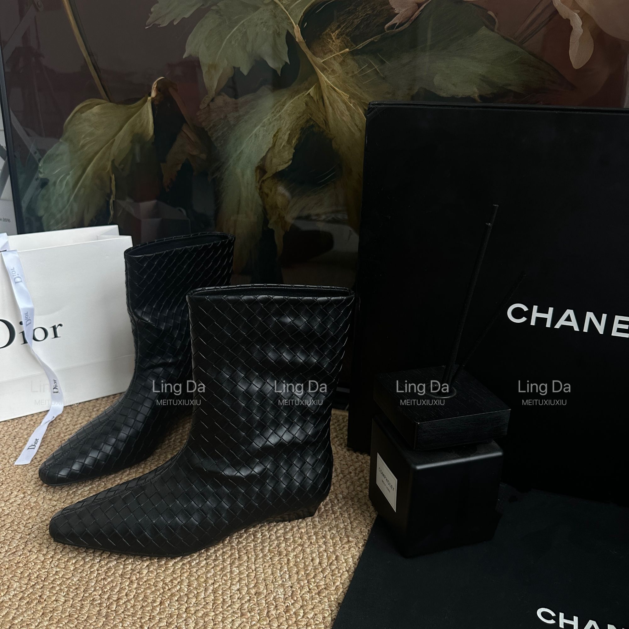 L玲L哒~2025 欧洲站 新款编织设计时尚百搭英伦 增高宽筒马丁靴 