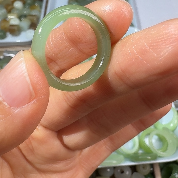 和田玉未镶嵌颈饰17.3内径105