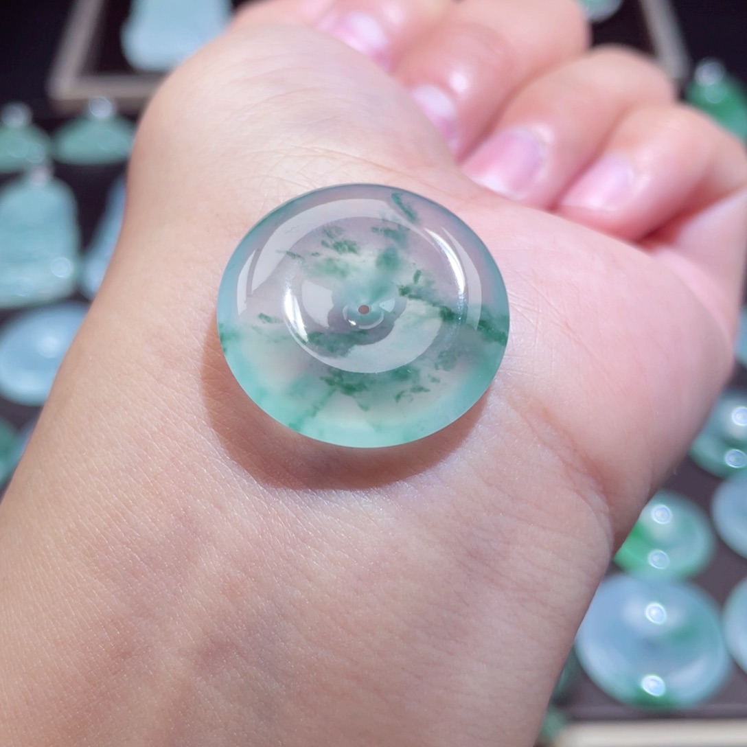 颈饰未镶嵌翡翠扣子