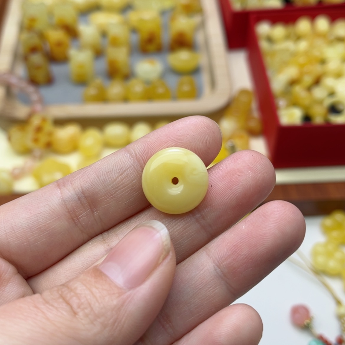 【闪购商品】蜜蜡裸石未镶嵌配饰