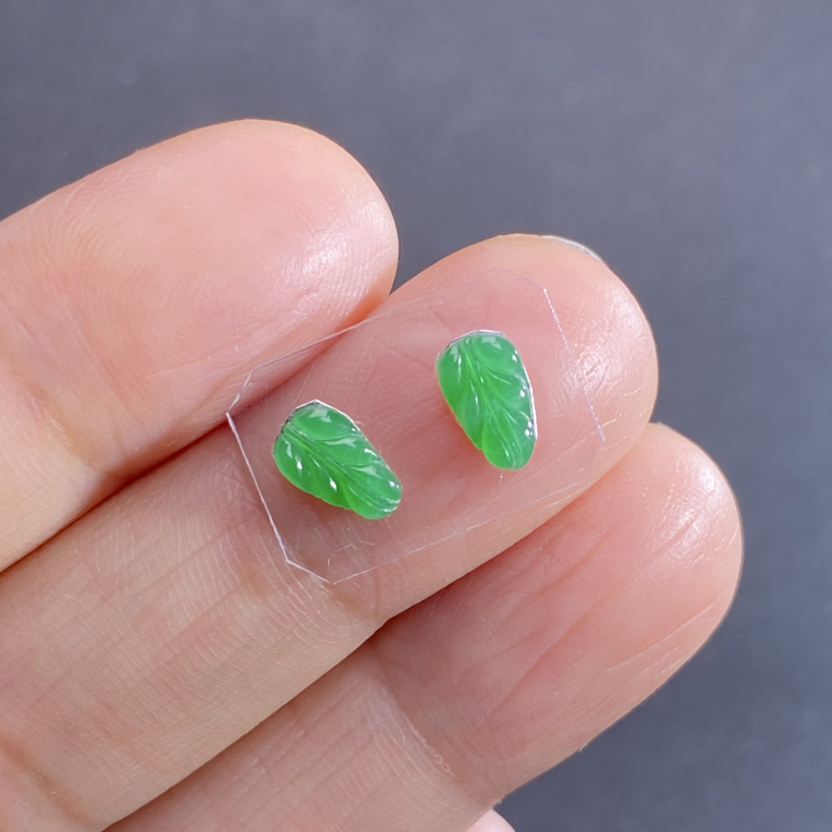 冰绿叶子一对天然缅甸A货翡翠设计耳坠7.9/4.5/2.0，7.2/4.6/2.0