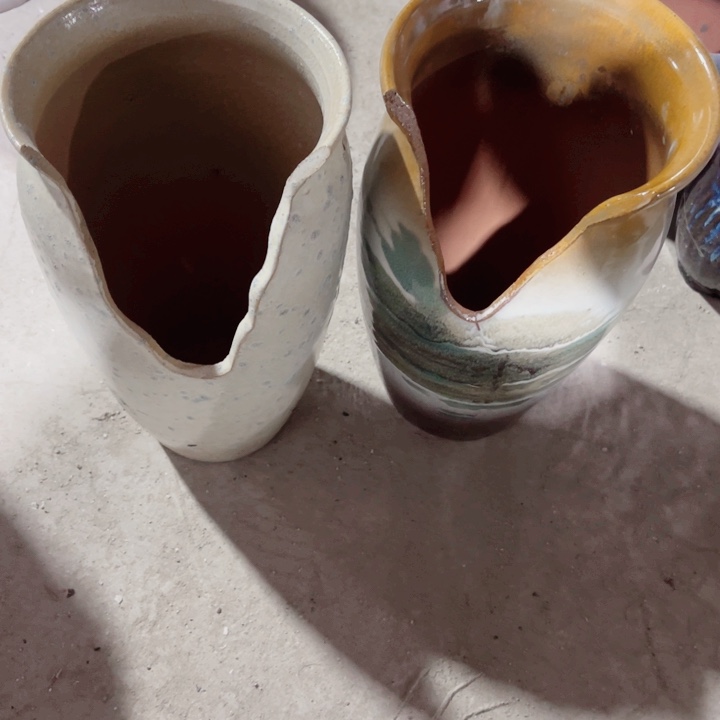 紫砂口径14高度26两只小瑕疵