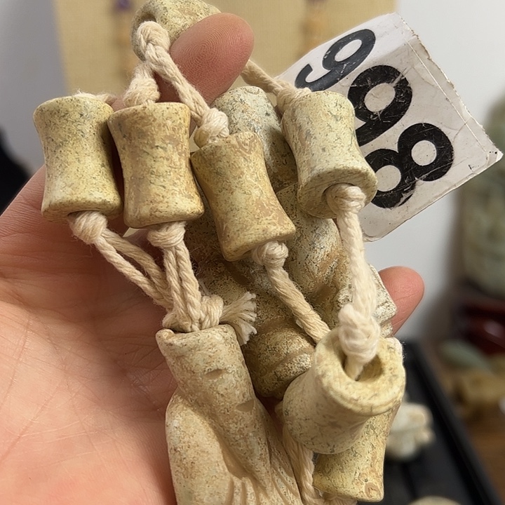 蛇纹石玉未镶嵌颈饰大*