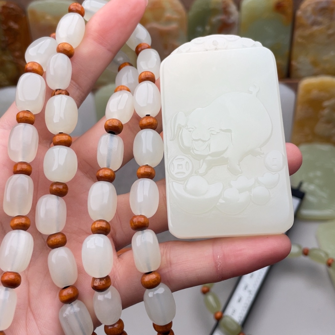 新疆昆仑山料，一物一拍