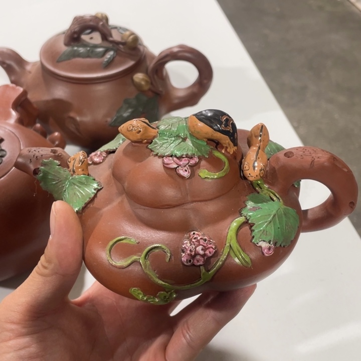 紫砂茶壶老厂紫砂壶一件。