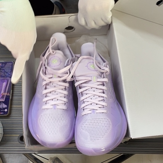 31号李宁篮球鞋43.270底微脏