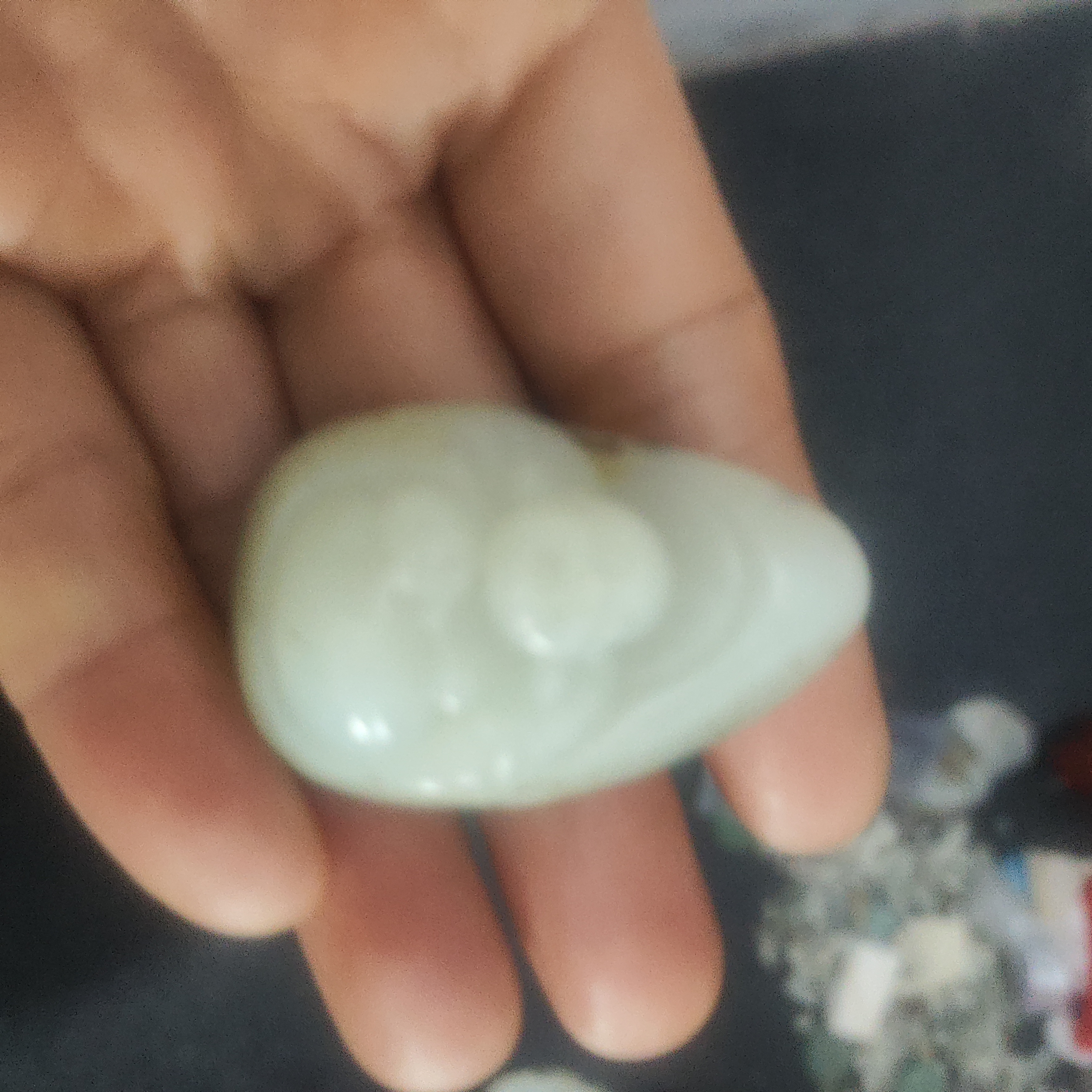 新疆和田玉小佛公