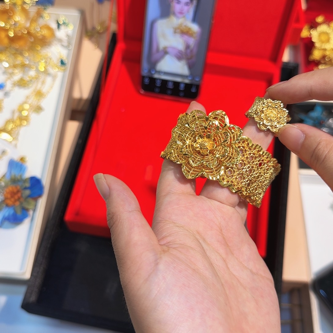 混合材质戒指手镯套装