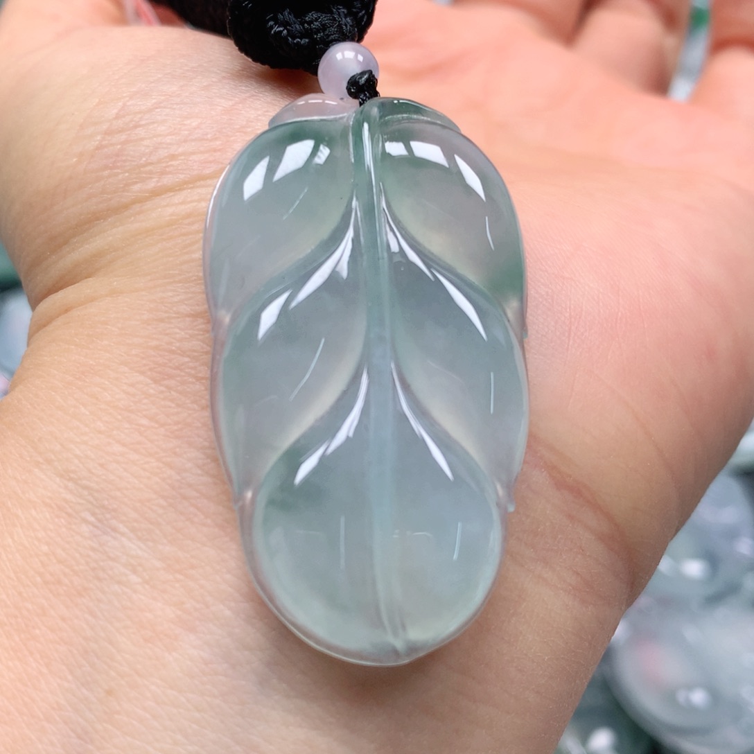 翡翠颈饰未镶嵌天然翡翠