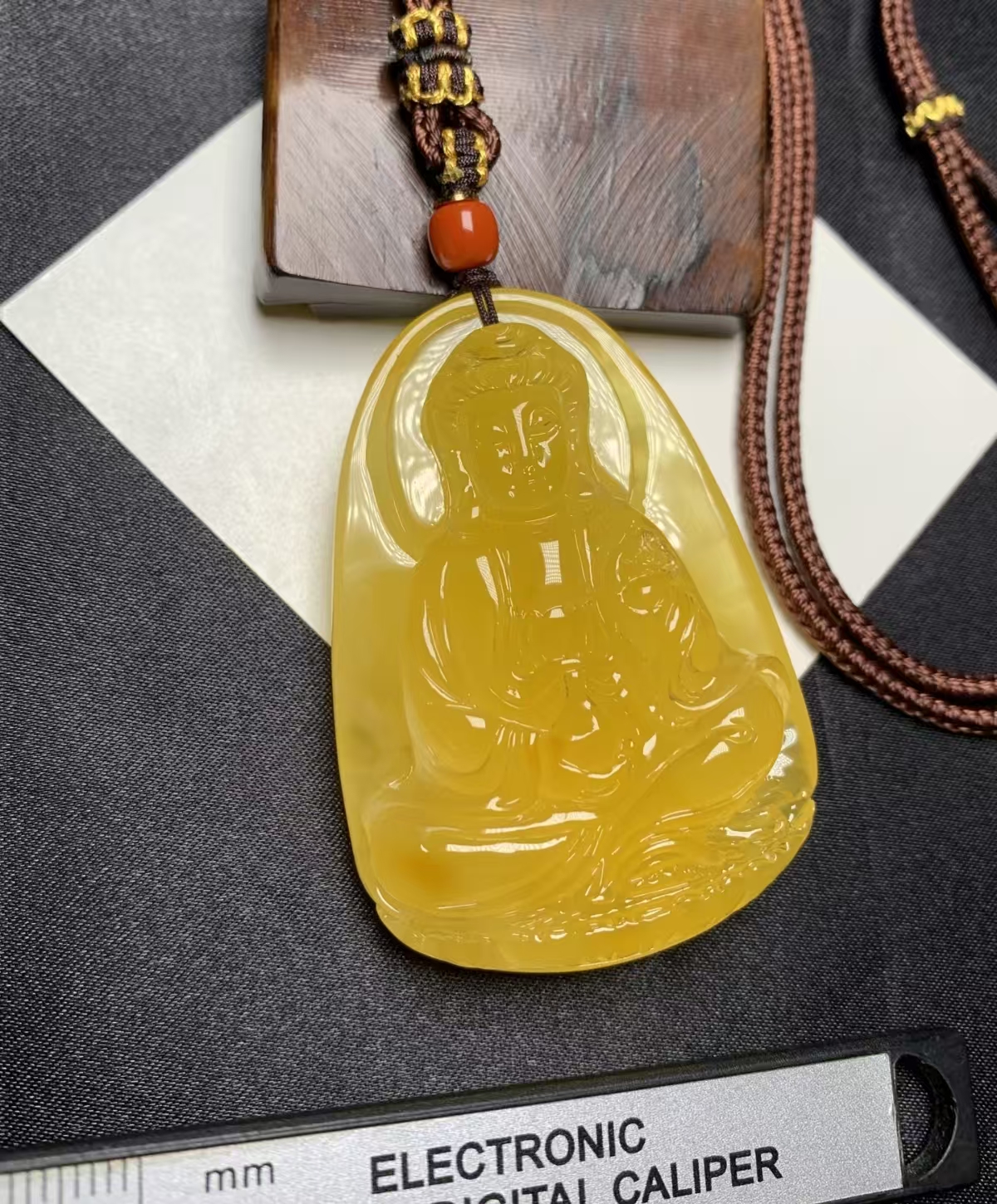 非金属珐琅吊坠 精选时尚饰品精品百搭鸡油黄观音