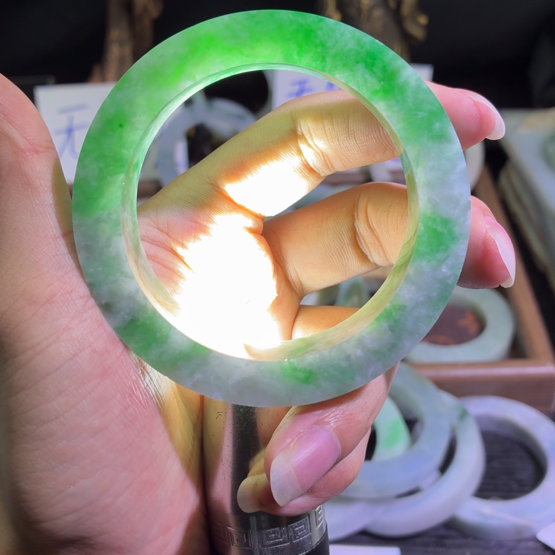 定制翡翠未镶嵌缅甸翡翠A货手镯毛胚定制