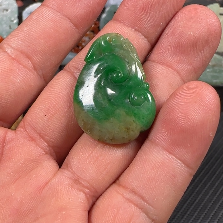 勿***念定制翡翠未镶嵌翡翠