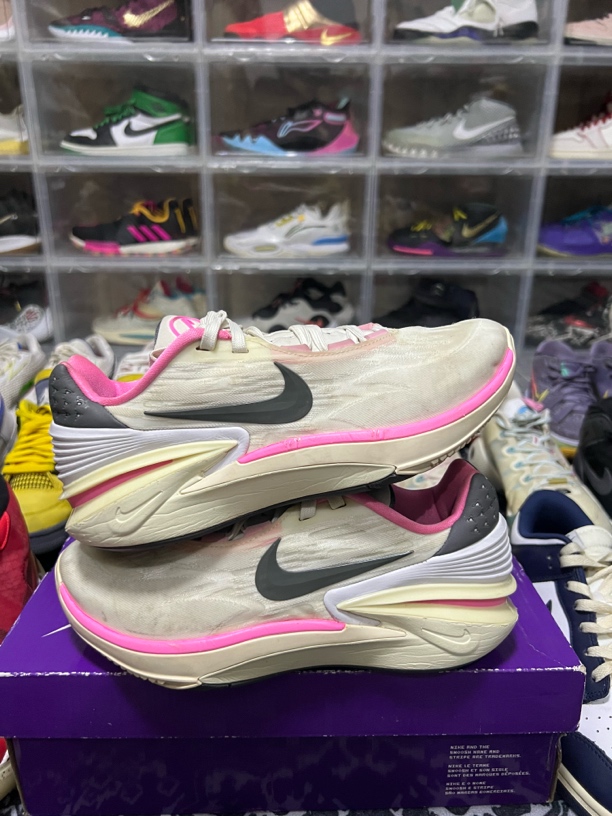 40码/gt2白粉篮球鞋/二手正品9新