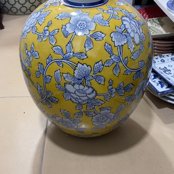 【闪购商品】摆件手绘黄色大肚花瓶，微瑕，福利