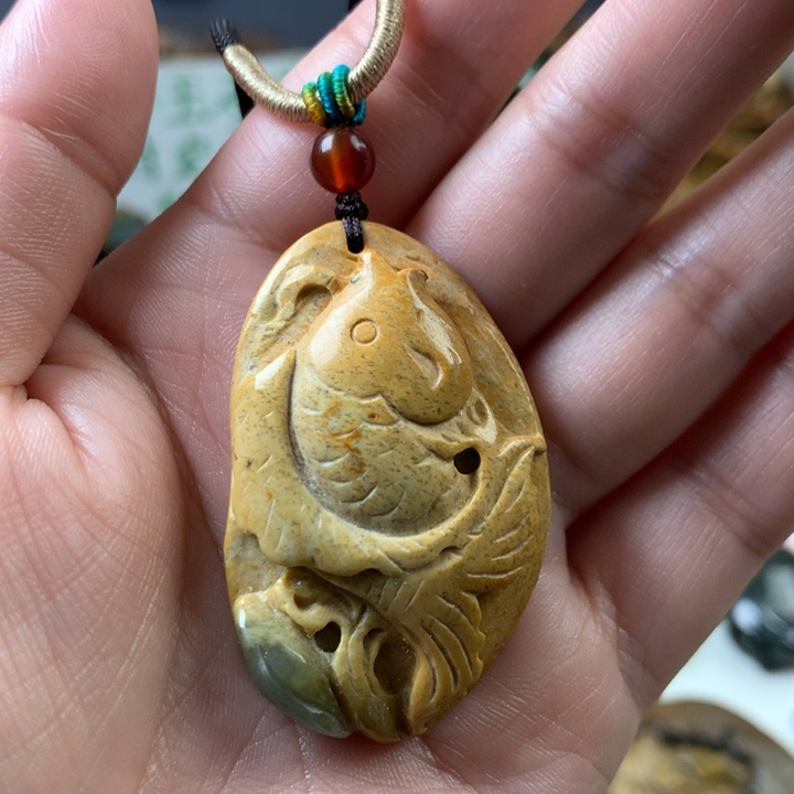 岫岩河磨玉（透闪石质玉）挂件未镶嵌