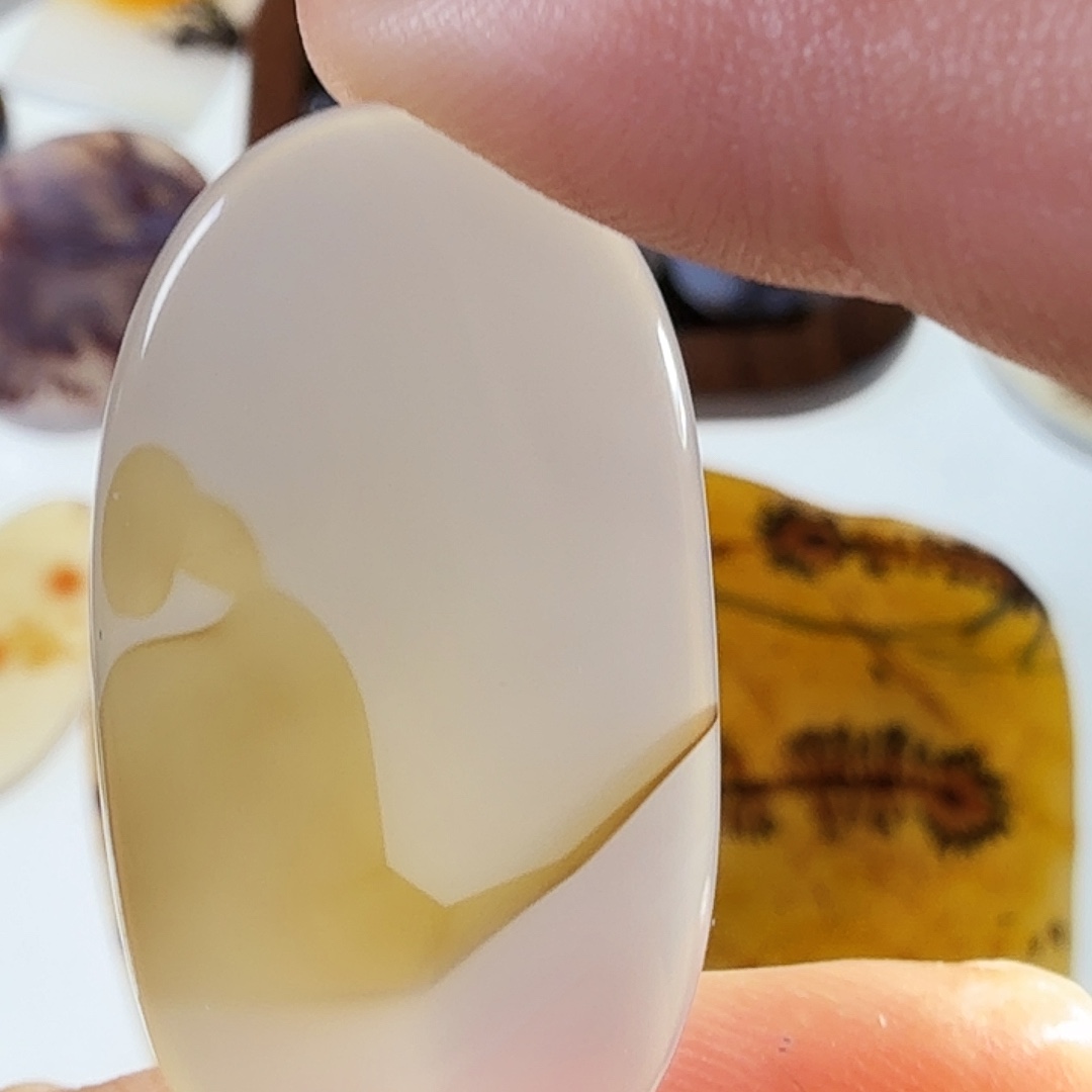 玛瑙/玉髓未镶嵌珠宝半成品