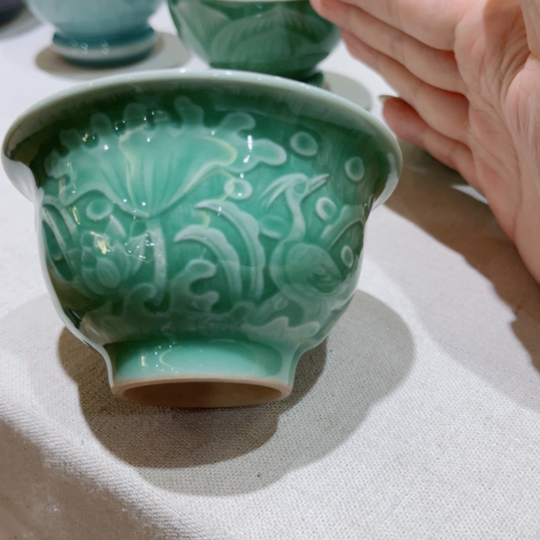 青瓷哈哈哈哈哈哈哈哈