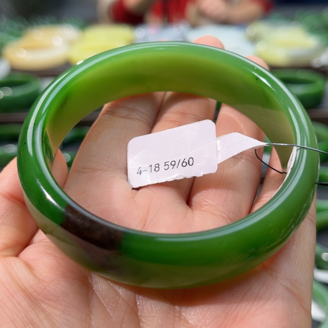 和田玉（碧玉）手镯未镶嵌