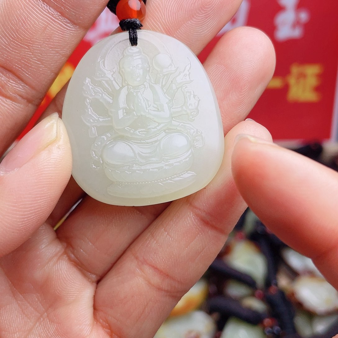 和田玉颈饰未镶嵌