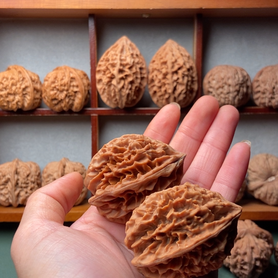 文玩核桃吊坠招财鼠