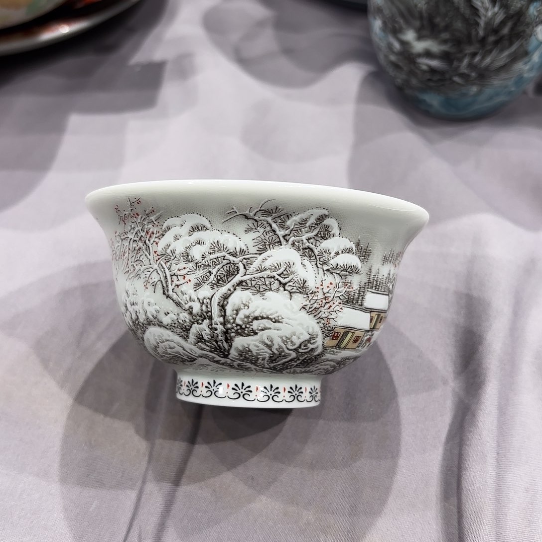 瓷片和**尘景德镇瓷器艺术