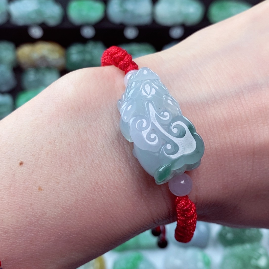 翡翠颈饰未镶嵌天然