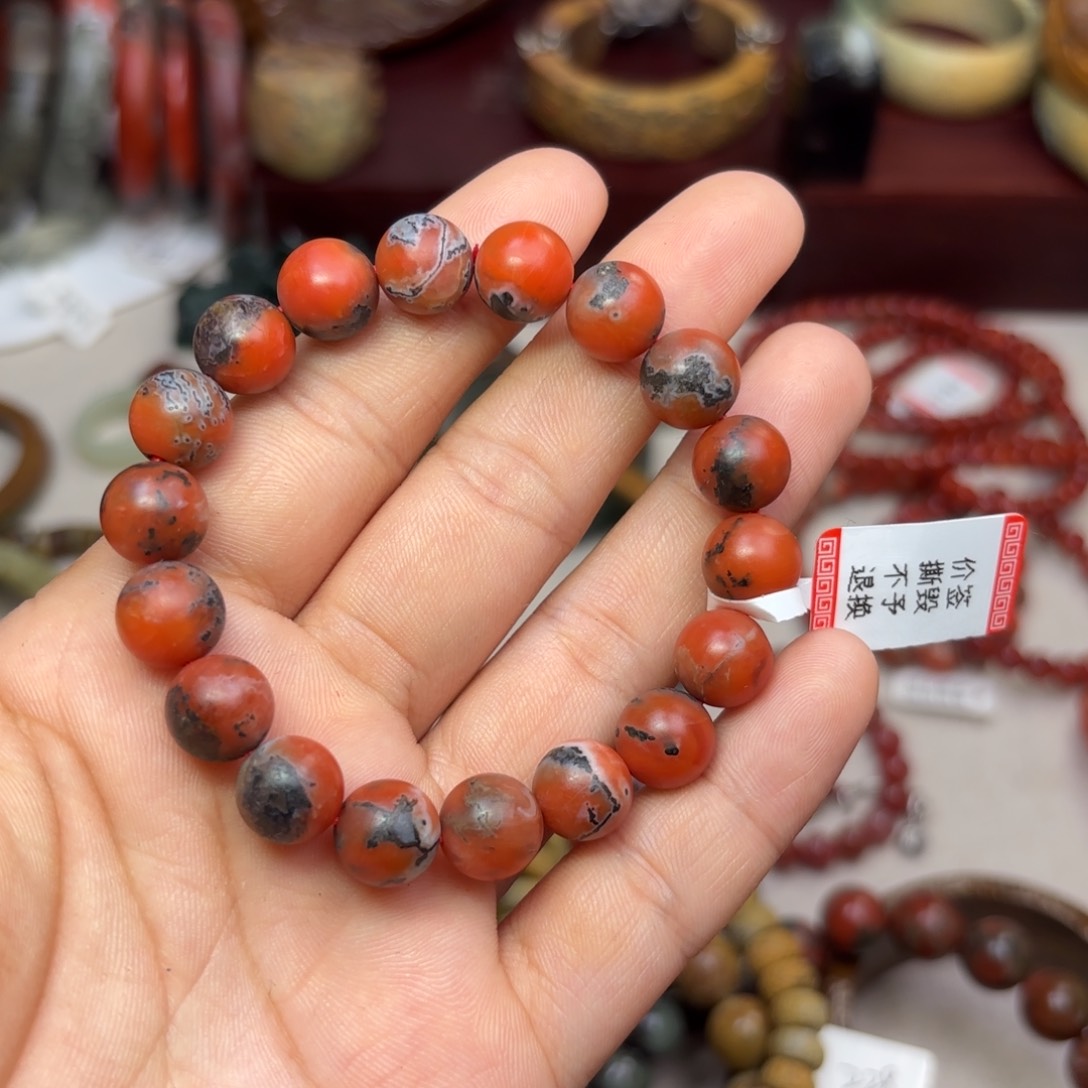南红玛瑙手链未镶嵌青*