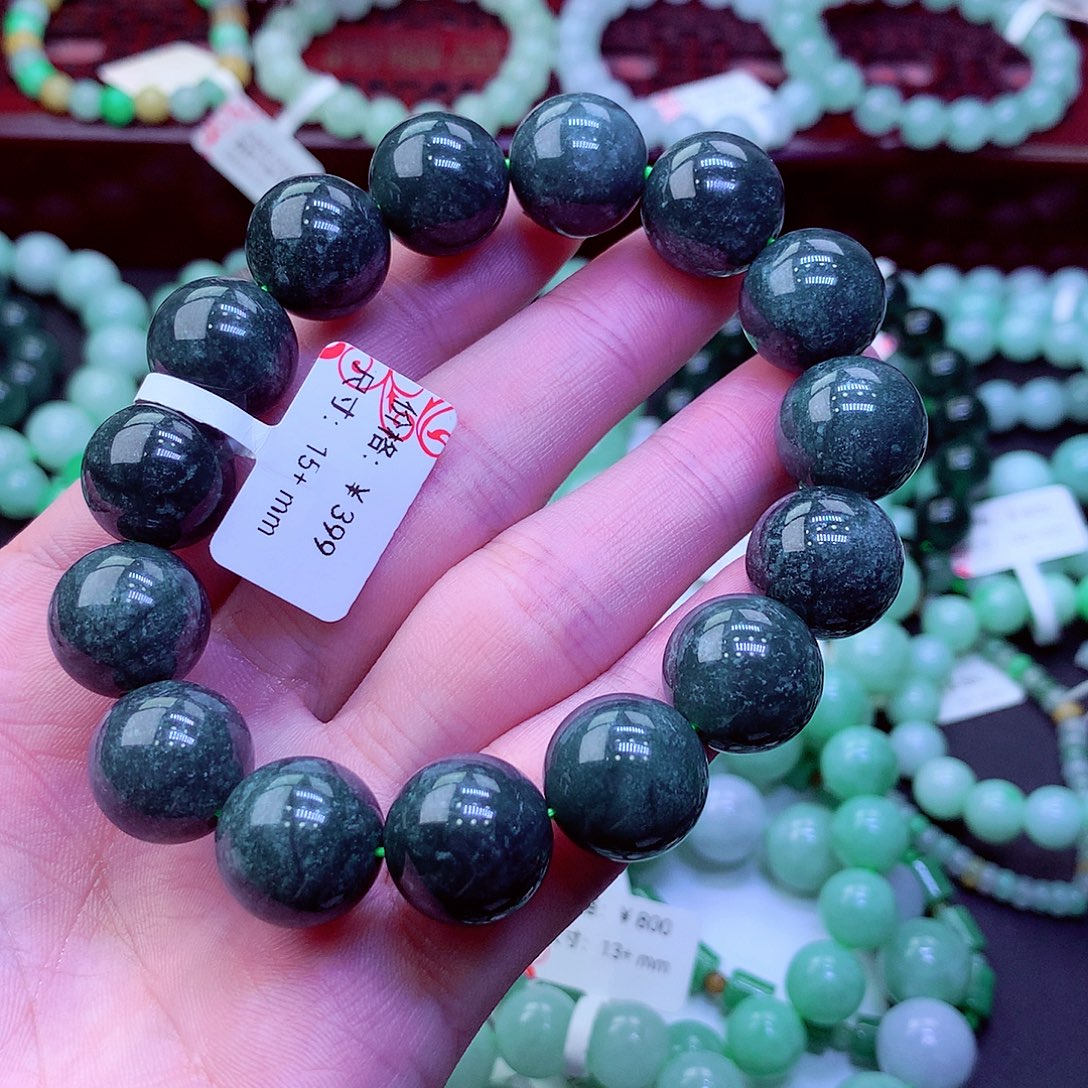 翡翠未镶嵌毛衣链