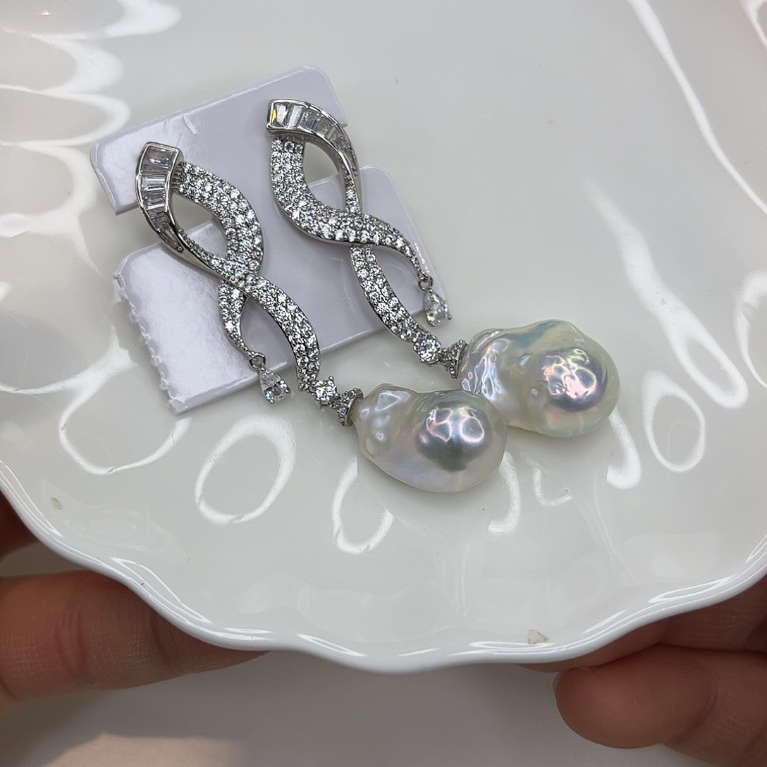 合金耳饰淡水珍珠