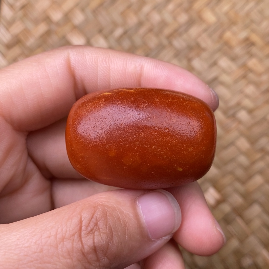 蜜蜡裸石未镶嵌蜜蜡