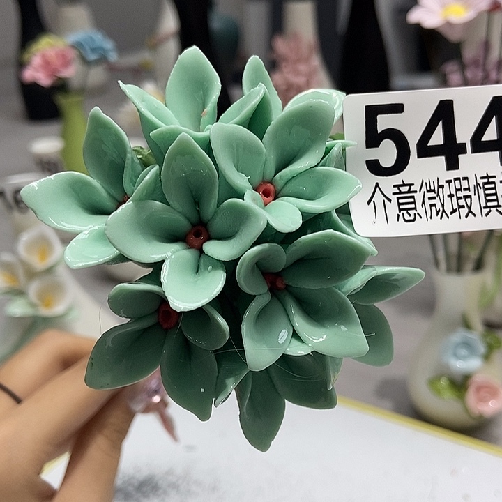 陶瓷纯手工捏花设计