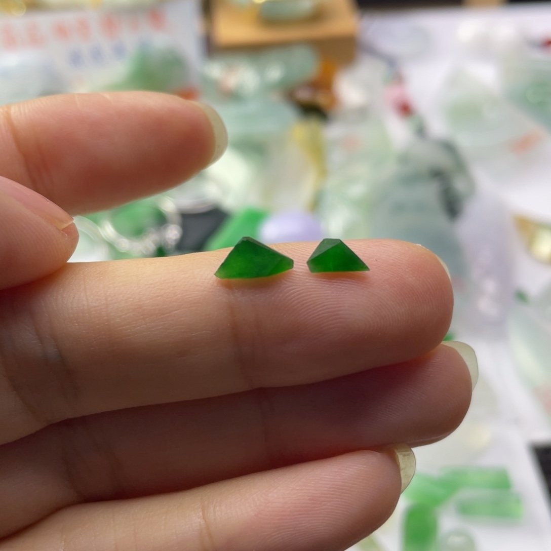 定制翡翠未镶嵌天然缅甸翡翠