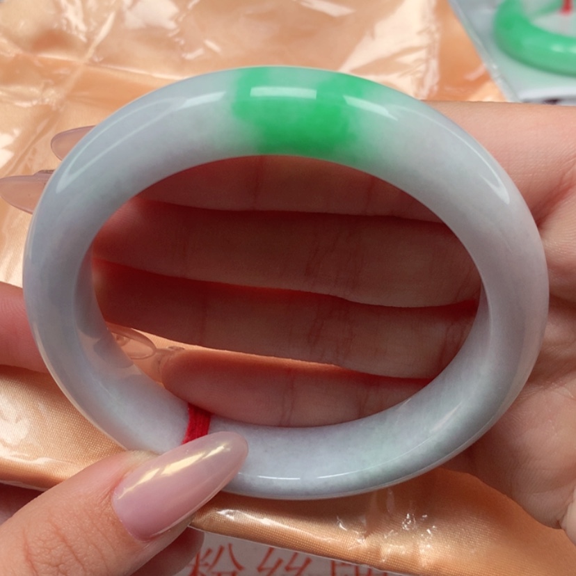 【闪购商品】翡翠手镯未镶嵌59圈