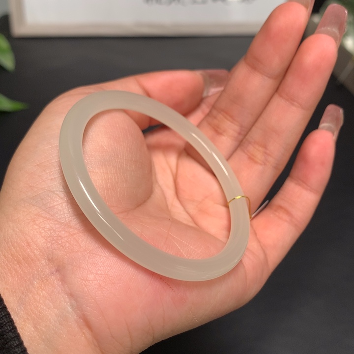 和田玉手镯未镶嵌54