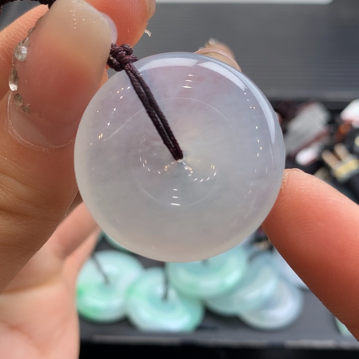 翡翠未镶嵌颈饰30.6