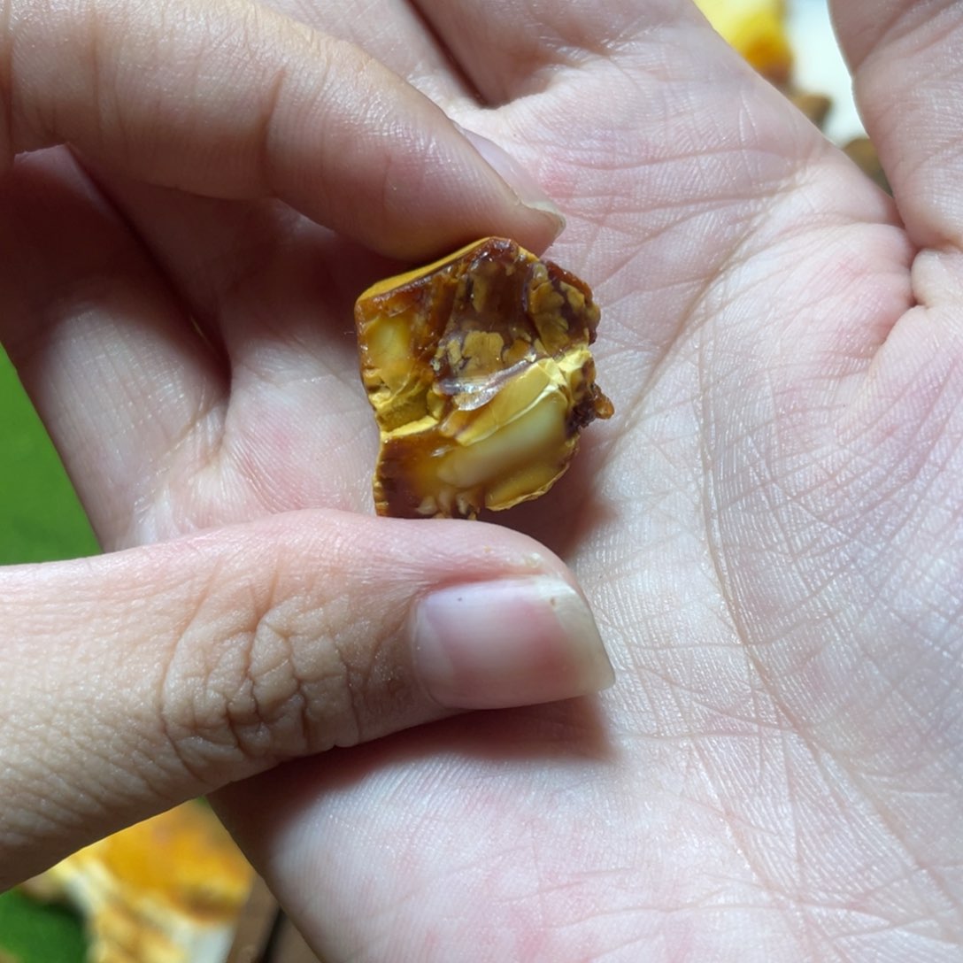 定制琥珀天然原矿