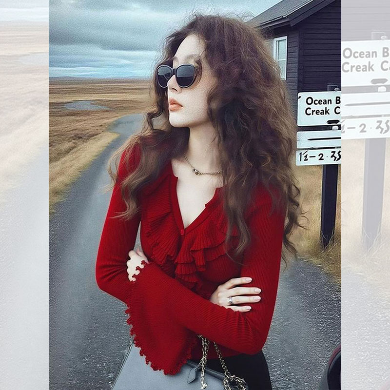 法式气质氛围感荷叶边V领针织衫女秋季新款小众不撞款减龄毛衣潮