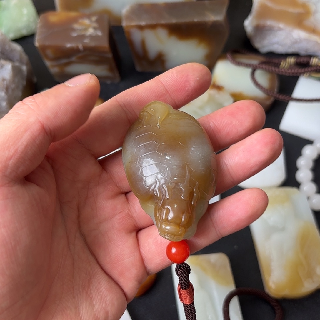 和田玉未镶嵌挂件