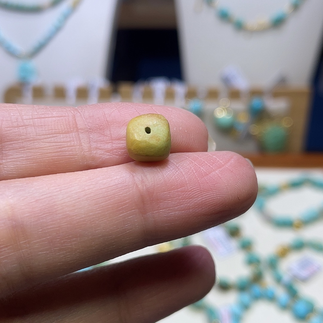 C***o绿松石未镶嵌藏扣