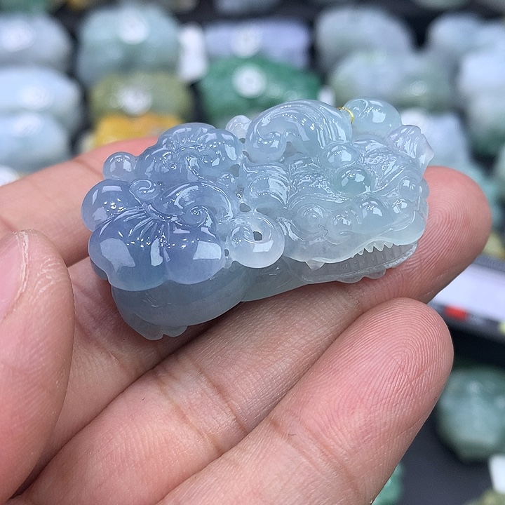 翡翠未镶嵌颈饰天然缅甸翡翠貔貅吊坠